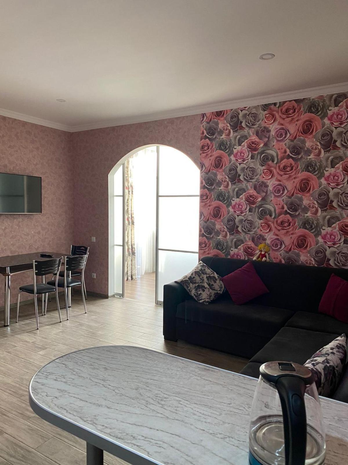 באטומי Mindia'S Two Bedroom Apartment מראה חיצוני תמונה